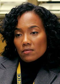 Chat with Det. Shakima "Kima" Greggs